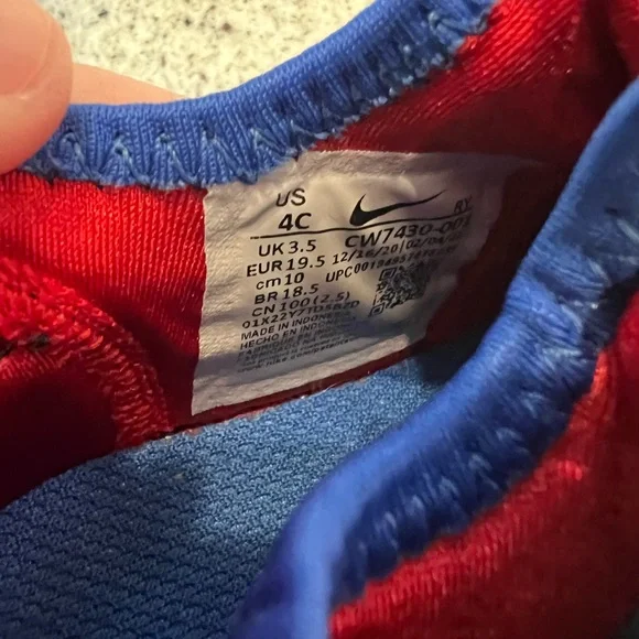 Baby/toddler Nike Shoes Size 4 - Picture 5 of 7